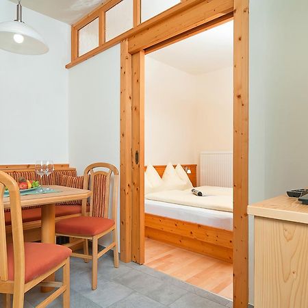 Hotel Hubertushof Latschach ober dem Faakersee Zewnętrze zdjęcie