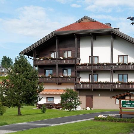 Hotel Hubertushof Latschach ober dem Faakersee Zewnętrze zdjęcie