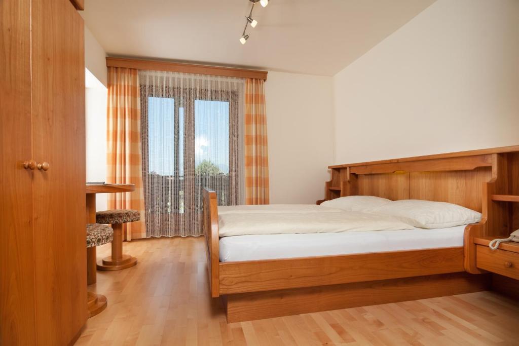 Hotel Hubertushof Latschach ober dem Faakersee Zewnętrze zdjęcie