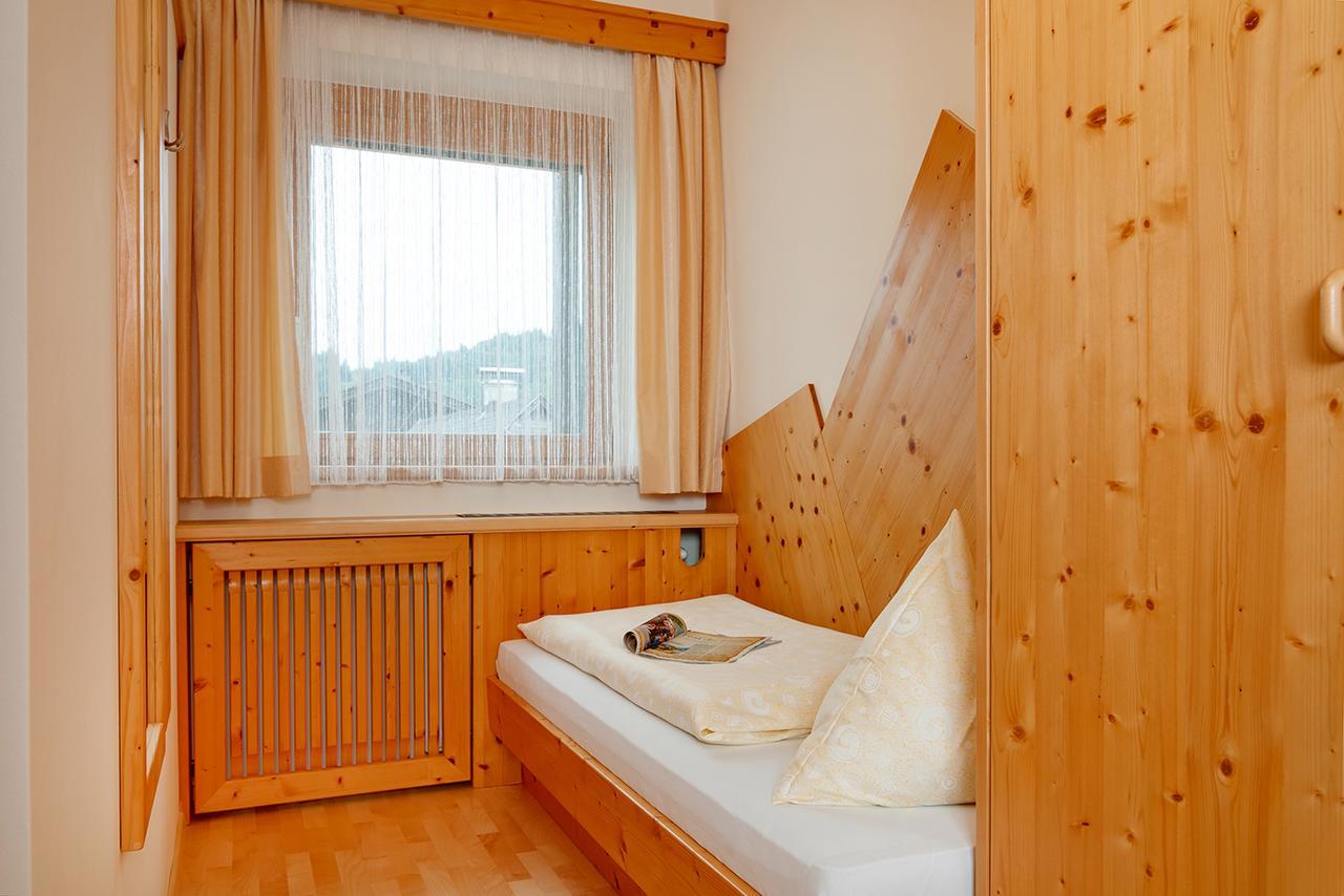 Hotel Hubertushof Latschach ober dem Faakersee Zewnętrze zdjęcie