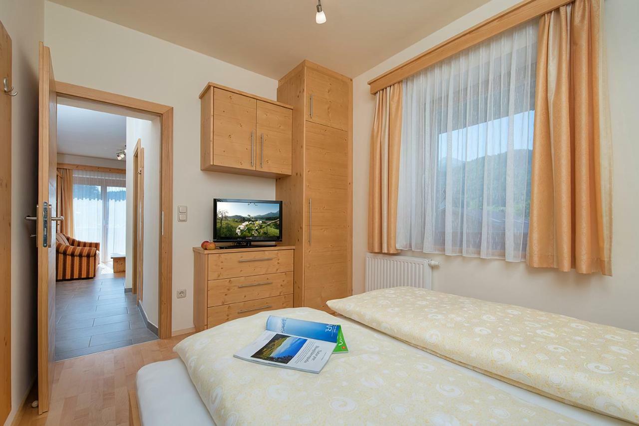 Hotel Hubertushof Latschach ober dem Faakersee Zewnętrze zdjęcie